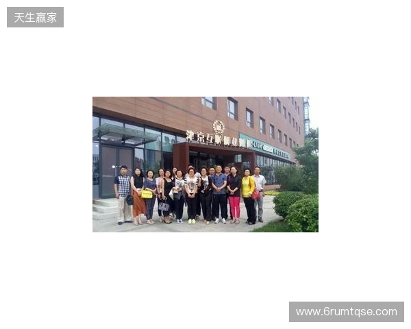 中冠综述：吴川青年2-2武汉联镇、广州海珠醒派3-3广州花都蜀地红